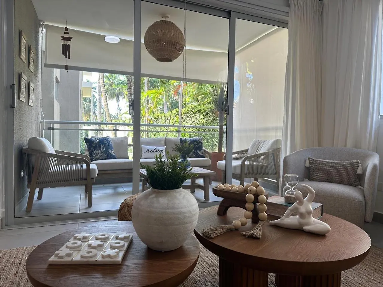 Luxury 2 Bedroom Apartment, 1 Min Walk To Punta Popy Beach, Pool, Ac, Fast Wifi, לאס טרנאס
