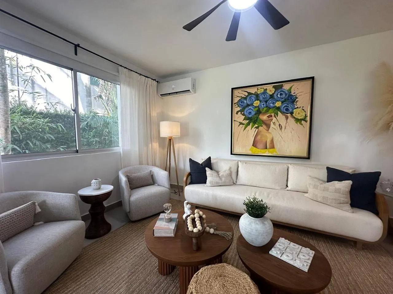 Luxury 2 Bedroom Apartment, 1 Min Walk To Punta Popy Beach, Pool, Ac, Fast Wifi, לאס טרנאס 0*,  הרפובליקה הדומיניקנית